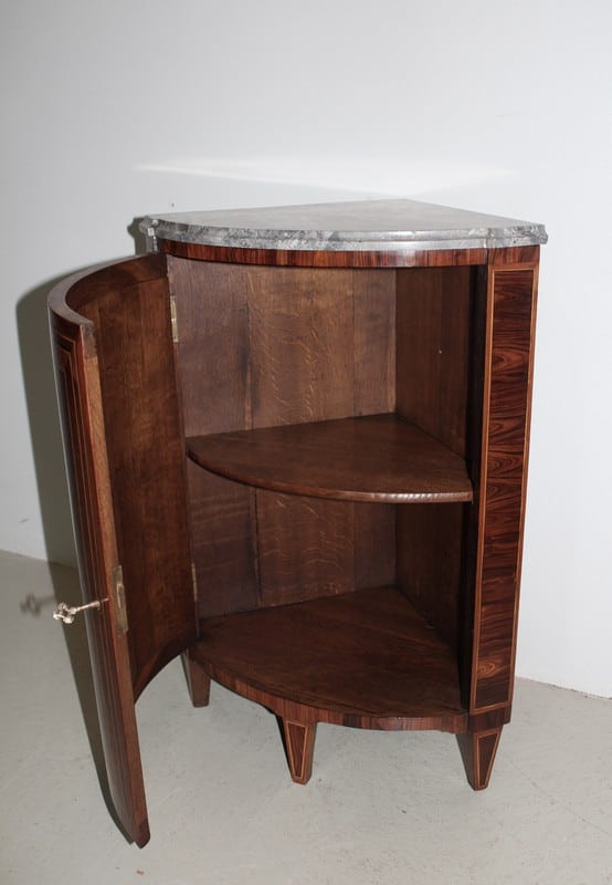 Louis XVI marquetry corner cabinet, 18th century