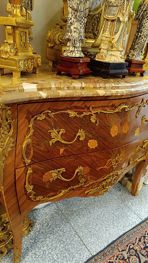 A Louis XV chest of drawers, early 21st century