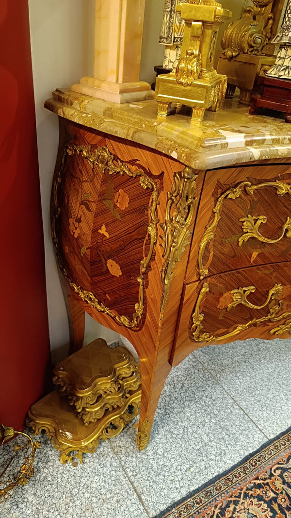 A Louis XV chest of drawers, early 21st century