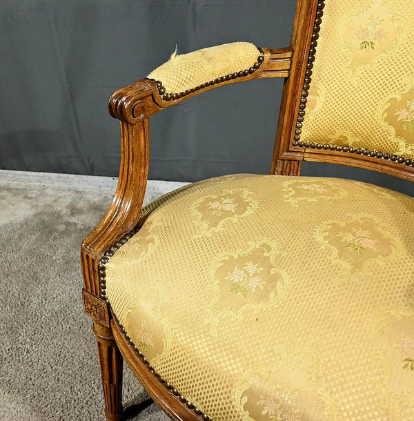 Pair of Cabriolet Armchairs in Solid Beech, Louis XVI style – Late 19th century