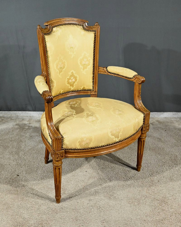 Pair of Cabriolet Armchairs in Solid Beech, Louis XVI style – Late 19th century