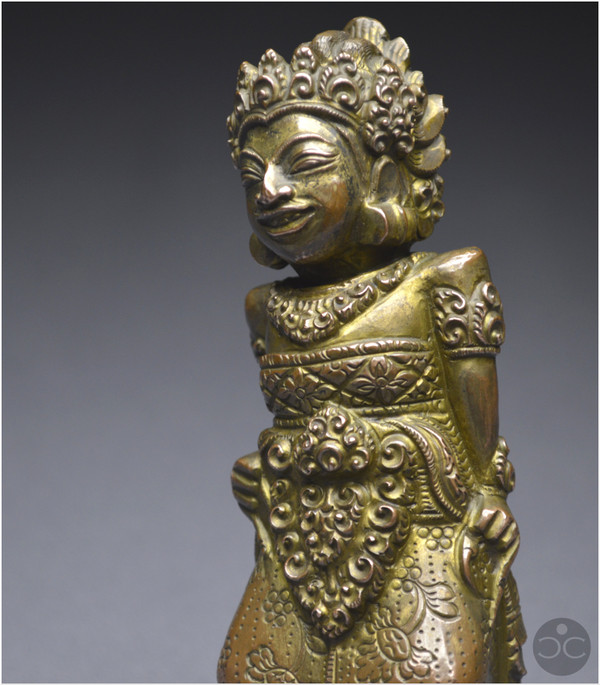 Indonesia, Bali, 16th - 17th century, Anthropomorphic kriss handle in copper alloy