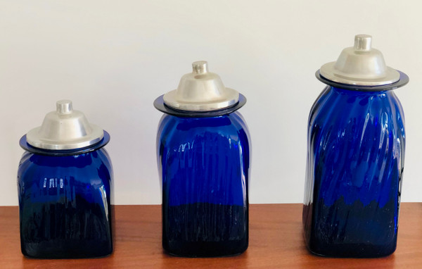 3 apothecary jars in cobalt blue blown glass and aluminum lids, Italy