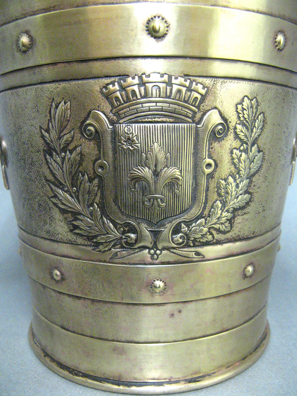 Champagne Bucket With The Coat Of Arms Of The City Of Lille From The 19th Century.