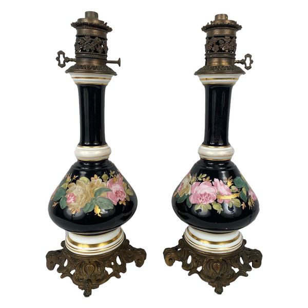 Pair of electrically mounted kerosene lamps, porcelain decorated with roses