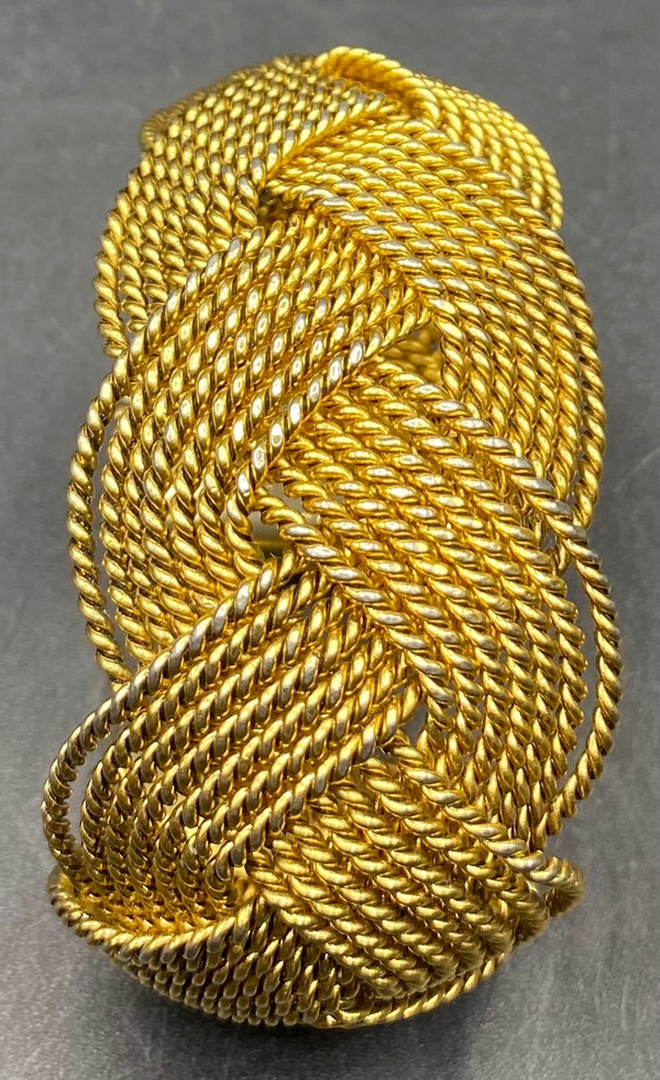 GOLD METAL BRACELET