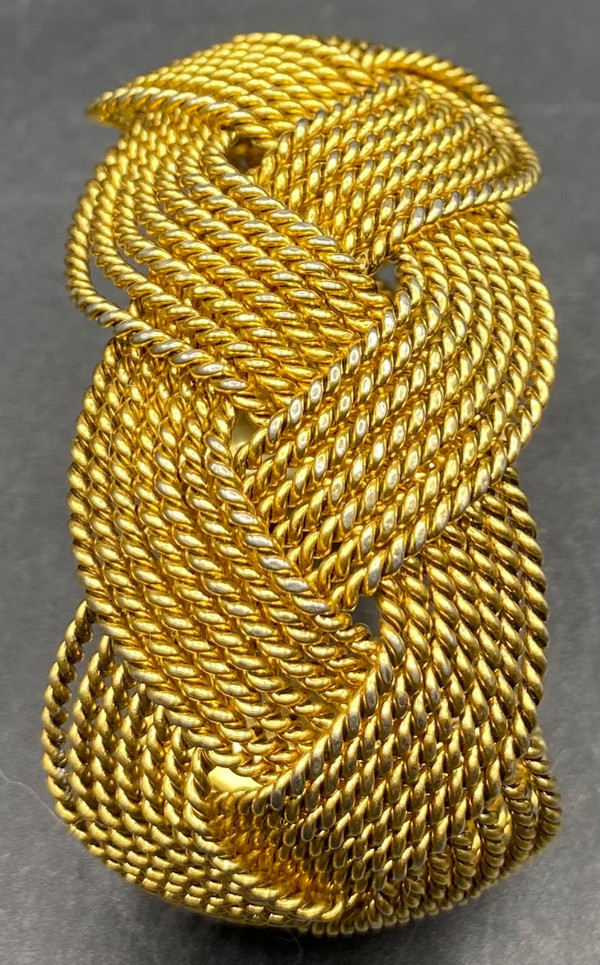 GOLD METAL BRACELET