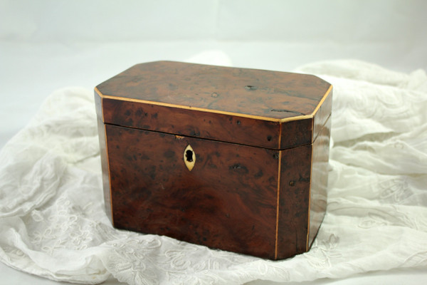 19th century mahogany burr veneer box