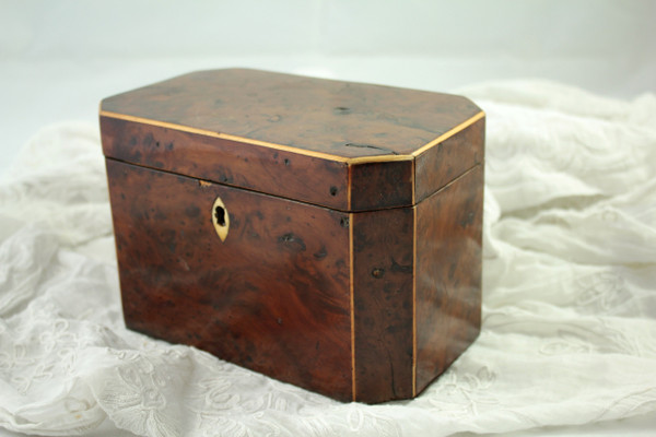 19th century mahogany burr veneer box