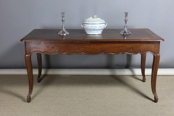 Walnut table XIX