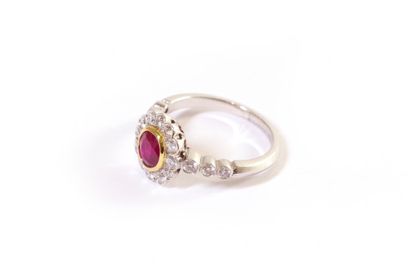 Bridal cluster ruby diamond ring in white gold 18k, wedding ring, pre-owned ring, vintage ruby ring 