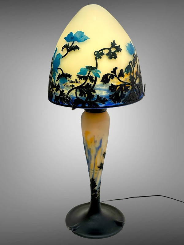 Important Muller Mushroom Lamp "Aux Anémones Bleues