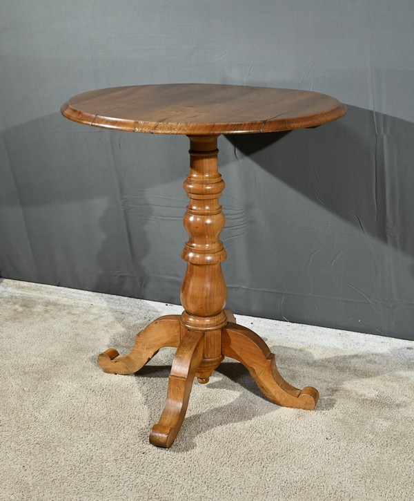 Small walnut pedestal table, Louis Philippe period - 2nd half 19th century