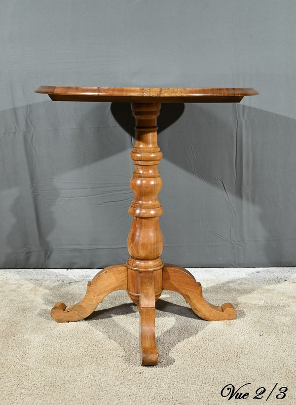 Small walnut pedestal table, Louis Philippe period - 2nd half 19th century