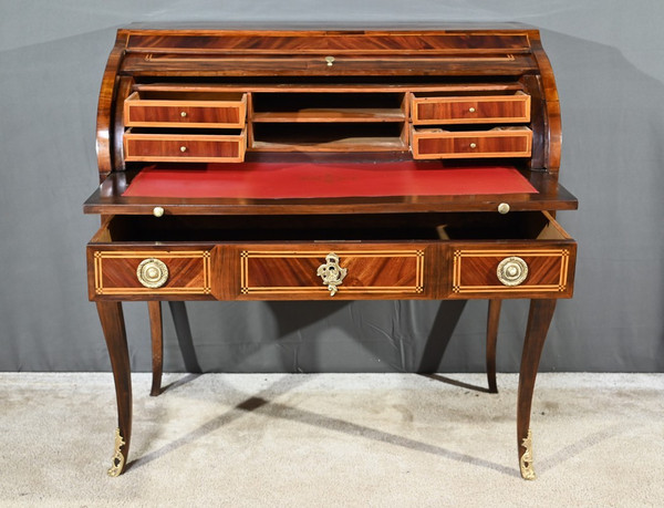 Mahogany and Rosewood Cylinder Desk, Louis XV period - 1st Part 18th century