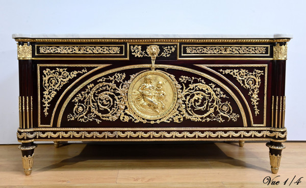 Commode d’Apparat « Marie-Antoinette » en Acajou, d’après G.Benneman et J.Stöckel – Début XXe