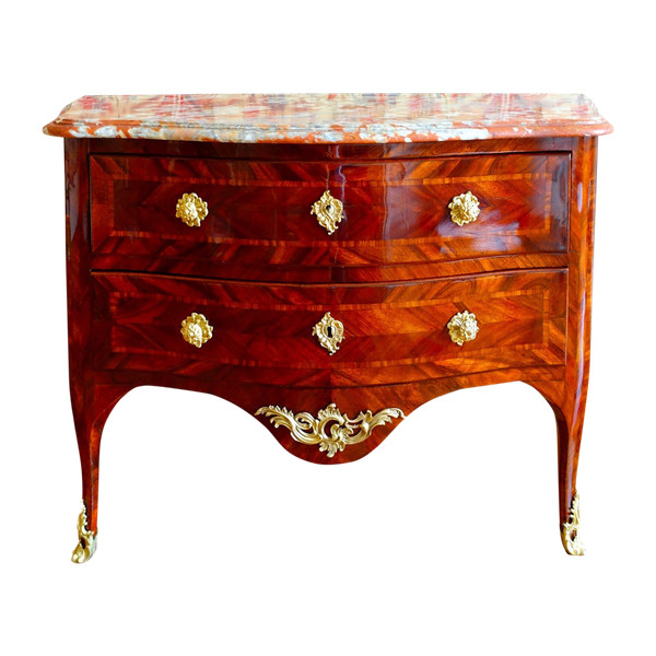 Hubert Hansen : commode d'époque Louis XV en plaquage de satiné - estampillée