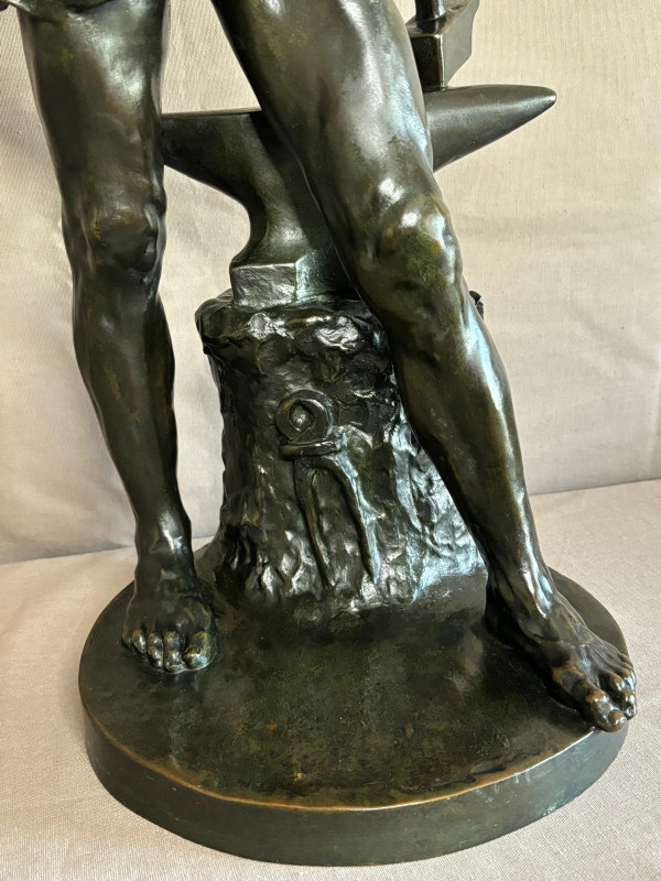 Statua in bronzo di un giovane fabbro, Georges Bareau (1866-1931) fonderia "F. BARBEDIENNE" Parigi