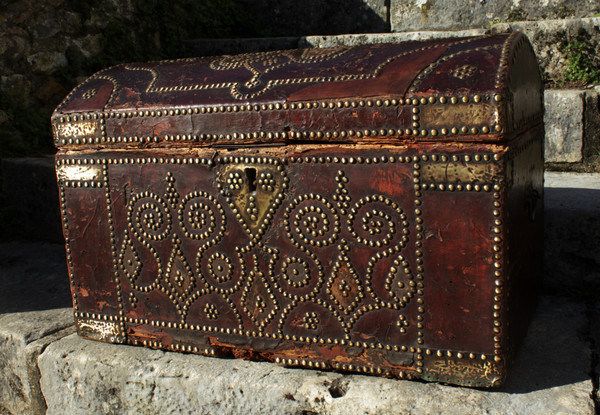 Studded leather travel case, 18th century