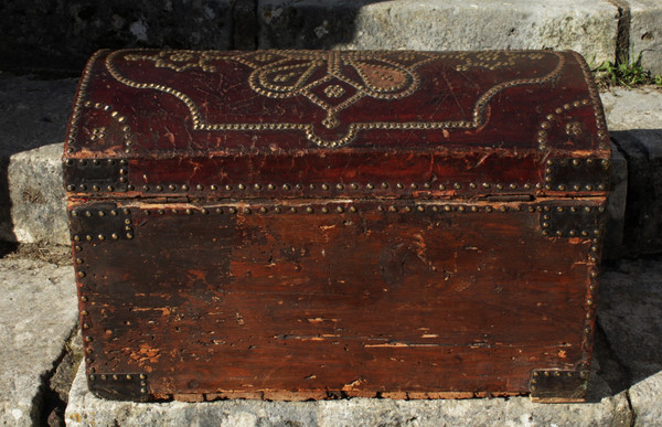 Studded leather travel case, 18th century