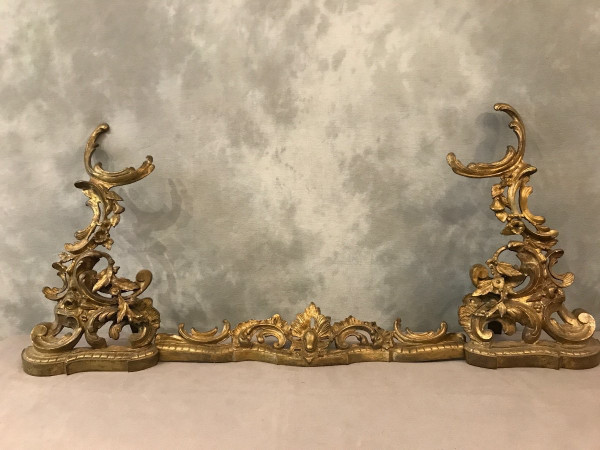 Louis XV style bronze mantel bar from the 19th century