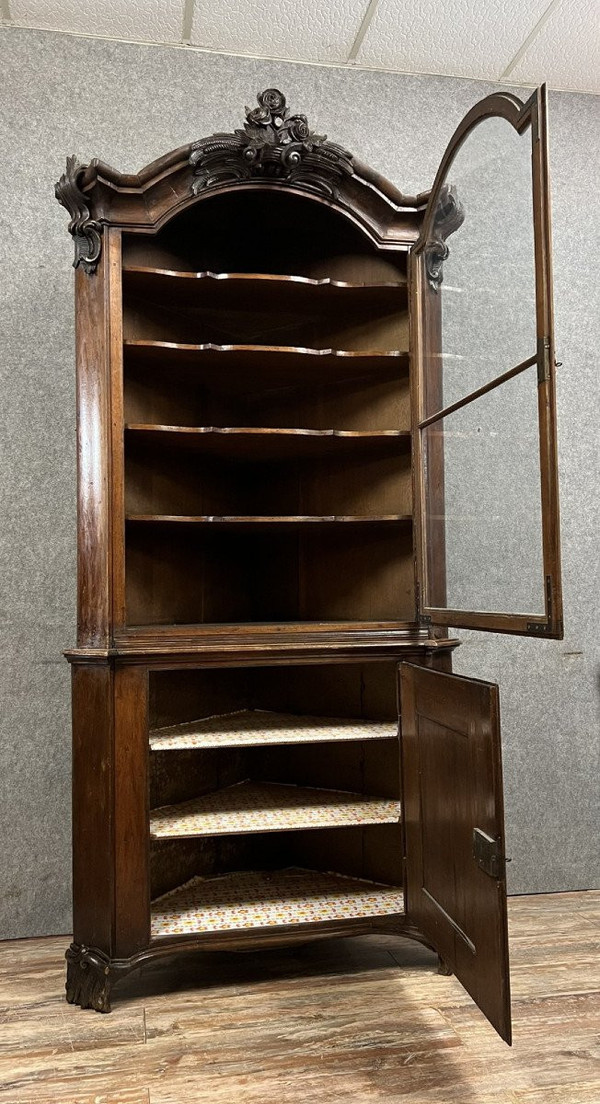 Biedermeier period corner bookcase in mahogany circa 1820