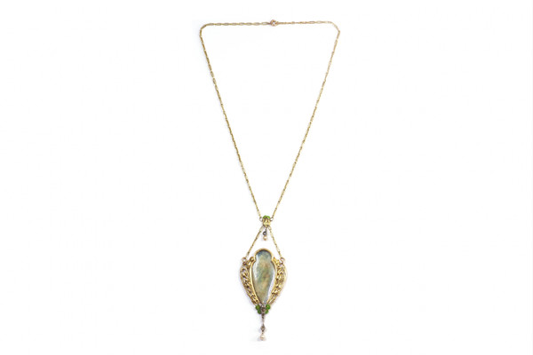 French Art Nouveau iris water lilies necklace in 18k gold, Art Nouveau diamond and pearl necklace