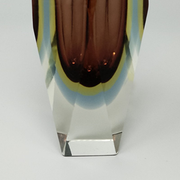 Vase étonnant des années 1960 en verre de Murano par Flavio Poli pour Seguso. Fabriqué en Italie