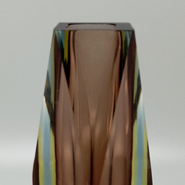 Vase étonnant des années 1960 en verre de Murano par Flavio Poli pour Seguso. Fabriqué en Italie