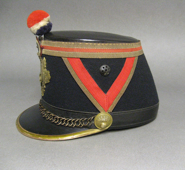 Shako, Unteroffizier der Republikanischen Garde Mle 1933.