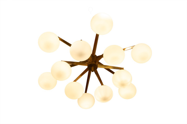 Angelo Lelli. Lustre en laiton et opaline. Contemporain. LS54392108A