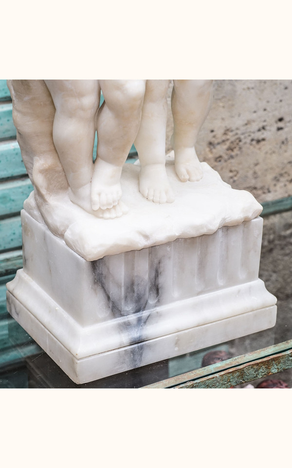 COUPLE CHILDREN alabaster marble