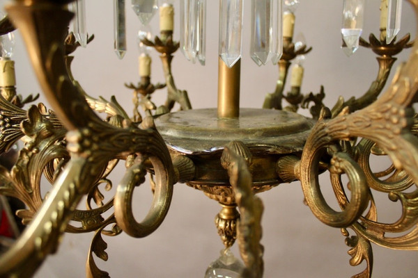 16-Light Bronze Chandelier With Pendants