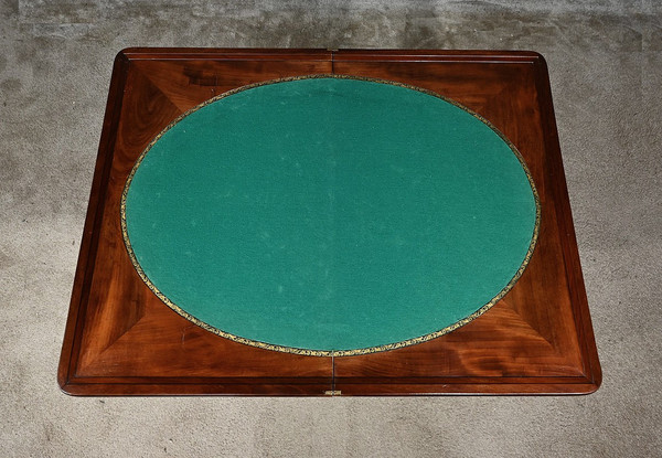 Mahogany burl game table, Restoration period - Early 19th century