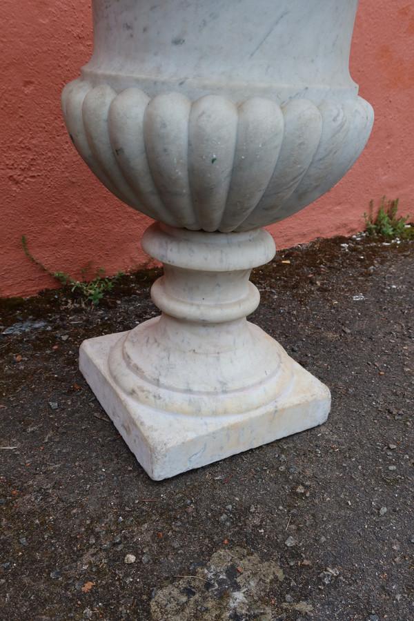 Paire de vases Médicis XIX