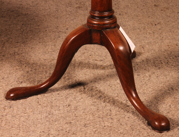 English Mahogany Tripod Table - 18th Century