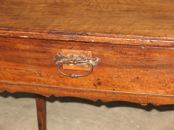 Small writing desk Louis XV period 18th century in walnut with a large drawer