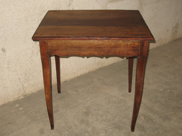 Small writing desk Louis XV period 18th century in walnut with a large drawer