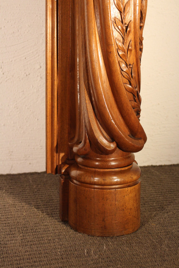  Art Nouveau mantel