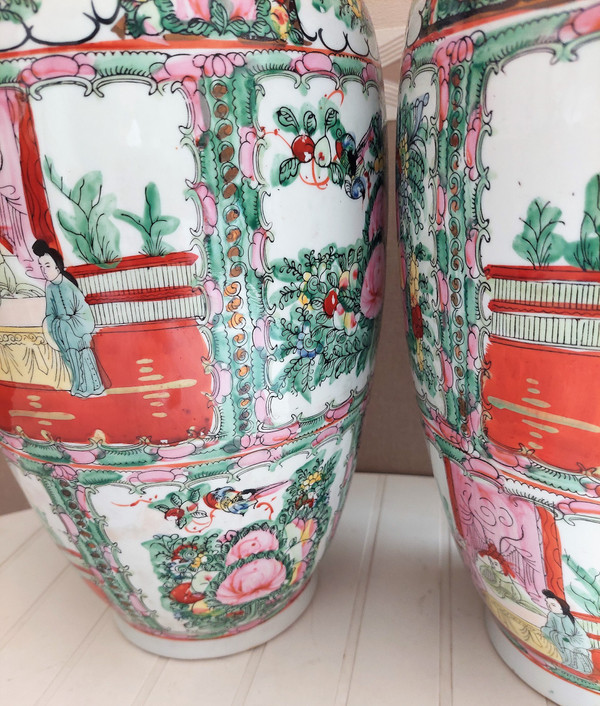 Paire de vases en porcelaine Chinoise de Macau fin 19ème