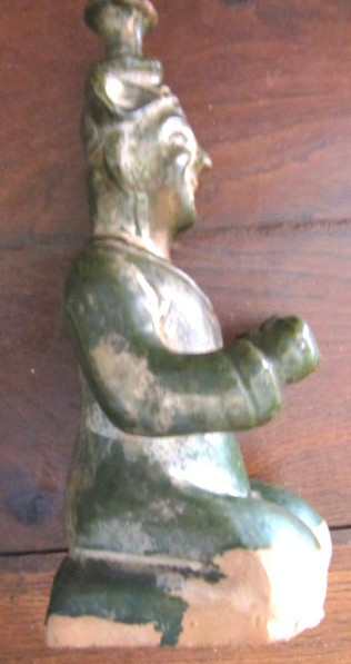 Arztstatuette aus grün glasierter Terrakotta, asiatischer Herkunft, China, 19. Jahrhundert