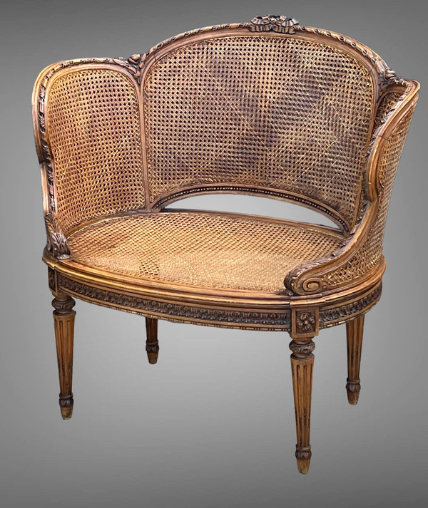 PAIRE DE GRANDS ET LARGES FAUTEUILS CANNÉS EN NOYER DU XIXe DE STYLE LOUIS XVI