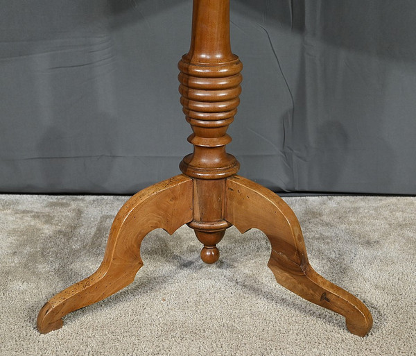 Walnut Pedestal Table, Louis-Philippe period – 1st part 19th century