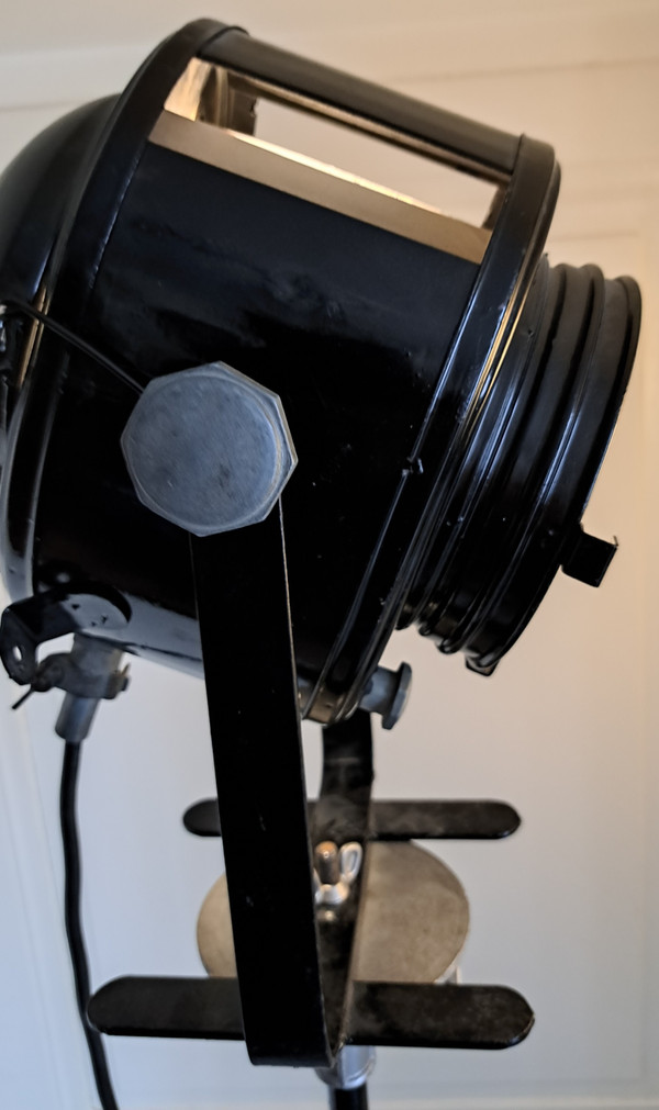 Projecteur CREMER avec son trépied métal d'origine Éclairage de scènes années 1950