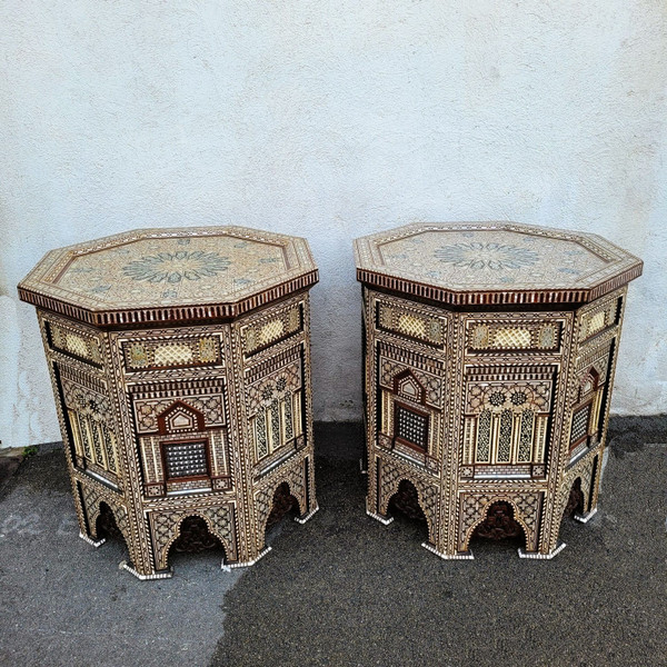 Pair Of Tall And Large Oriental Pedestal Tables In Marquetry, 20th Century