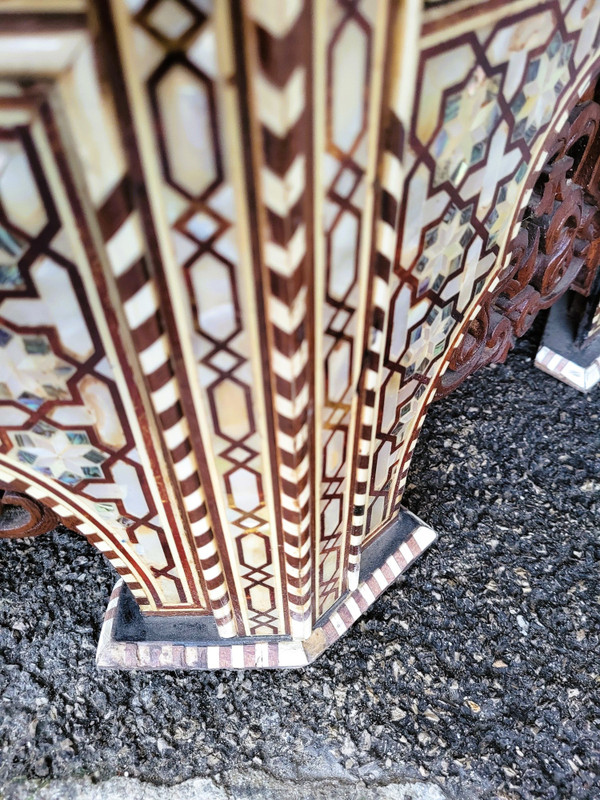 Pair Of Tall And Large Oriental Pedestal Tables In Marquetry, 20th Century