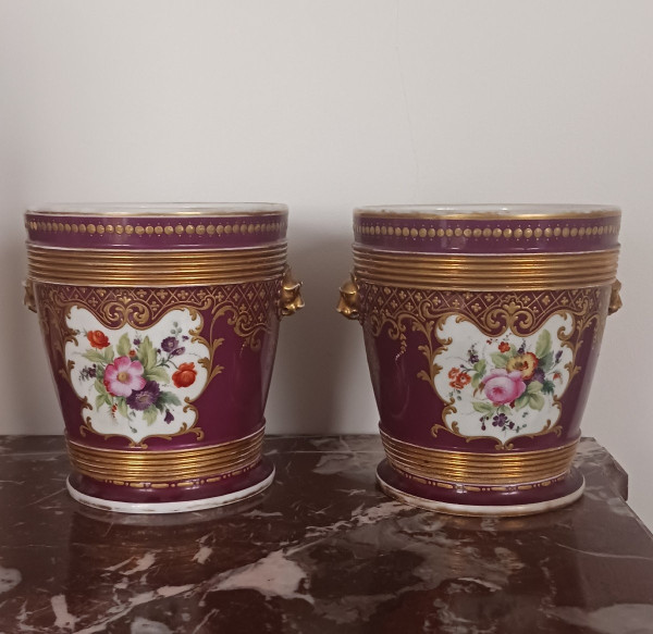 Old Paris, Louis Philippe period, Napoleon III - large pair of flower pots - purple and rich background