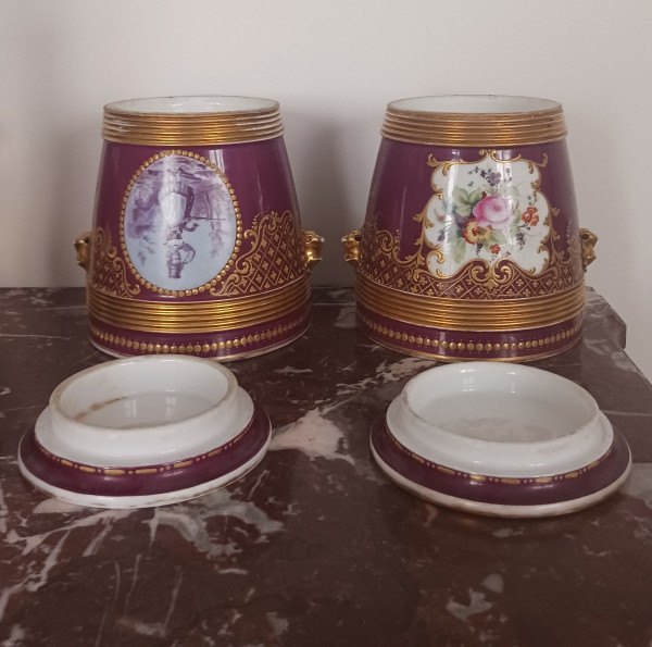 Old Paris, Louis Philippe period, Napoleon III - large pair of flower pots - purple and rich background