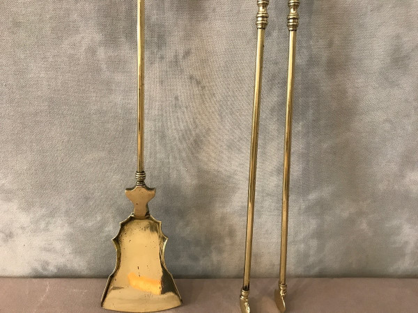 Set of a 19th century brass shovel and fireplace tongs 