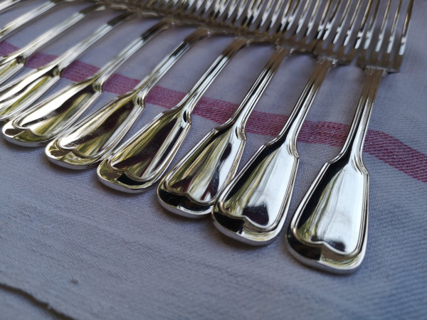 12 pieces of silver-plated flatware Filet orfèvrerie Saint-Médard model